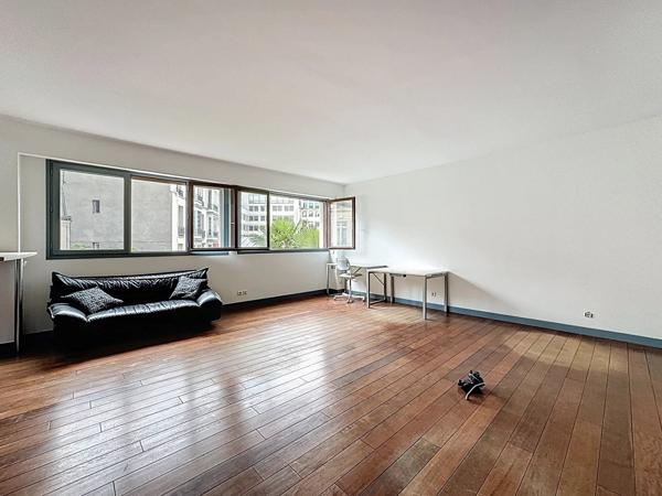 Appartement – 54m² – Paris 8ème