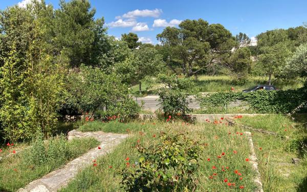 Maison à louer    4 pièces •  Villeneuve-lès-Avignon