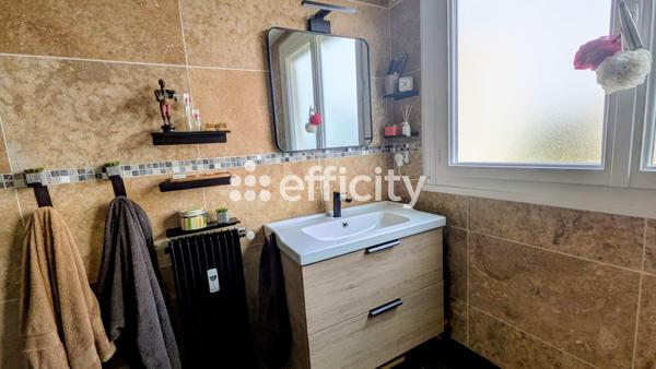 Appartement
         4 pièces
        - 70 m² Exclusivité 142 000 € *