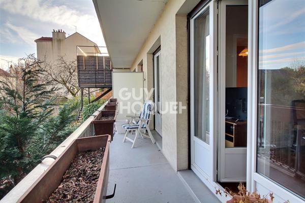 CHAVILLE RIVE DROITE APPARTEMENT 3P TRAVERSANT AVEC VUE DEGAGEE