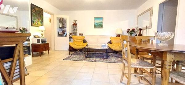 UZES Appartement T3 dans une résidence sécurisée avec garage