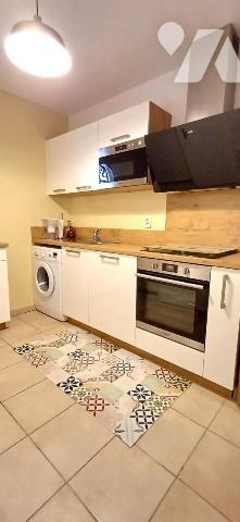 UZES Appartement T3 dans une résidence sécurisée avec garage