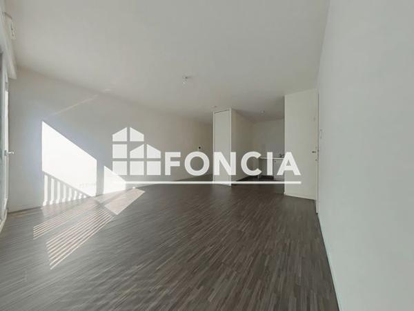 Location Appartement 2 pièces 43.7 m² - 13-21 RUE LA CLEF DES CHAMPS Saint Ouen Sur Seine 93400