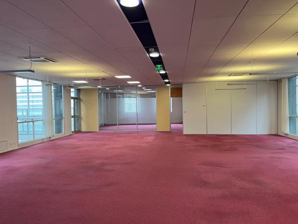 Bureaux à louer à Cergy quartier Préfecture accès direct RER A