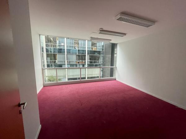 Bureaux à louer à Cergy quartier Préfecture accès direct RER A