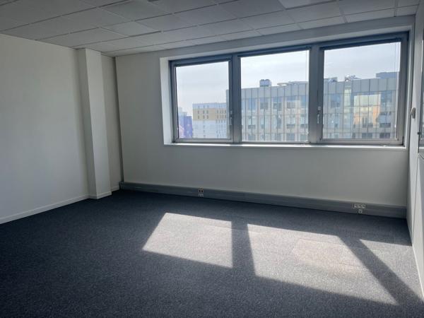 Bureaux à louer à Cergy quartier Préfecture accès direct RER A