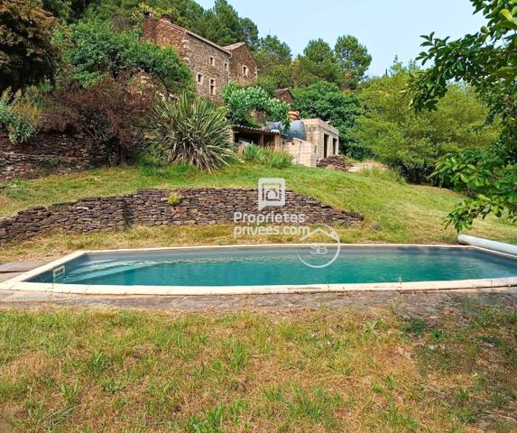 Mas  typiquement cévenol - Malbosc (limite Gard/Ardèche) 215 m² | 8 pièces | Terrain  17 497 m²| Piscine