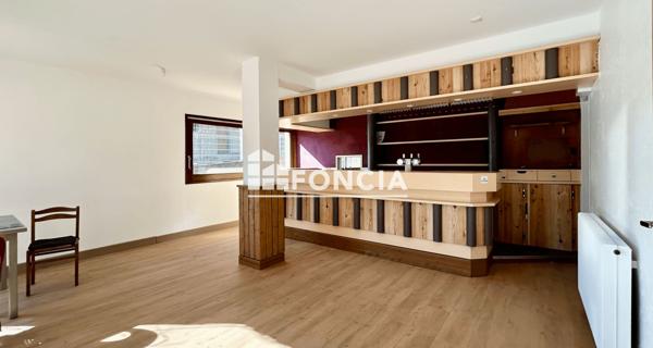 À vendre Local commercial 336 m² - Bourg-saint-maurice 73700