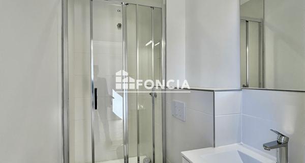 À vendre Local commercial 336 m² - Bourg-saint-maurice 73700