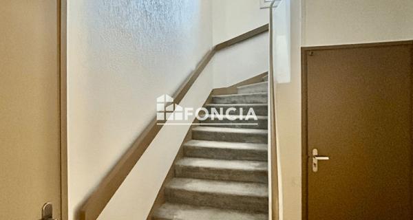 À vendre Local commercial 336 m² - Bourg-saint-maurice 73700