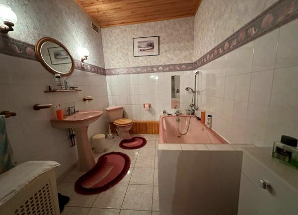 Maison à vendre    7 pièces •  Combles-en-Barrois