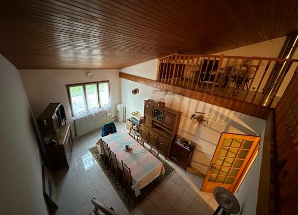 Maison à vendre    7 pièces •  Combles-en-Barrois