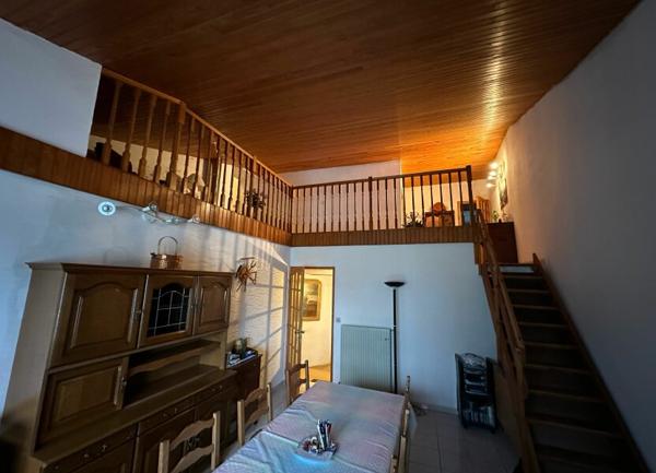 Maison à vendre    7 pièces •  Combles-en-Barrois