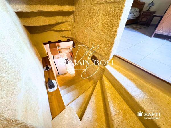 Maison 5 pièces de 120m2 avec une cour