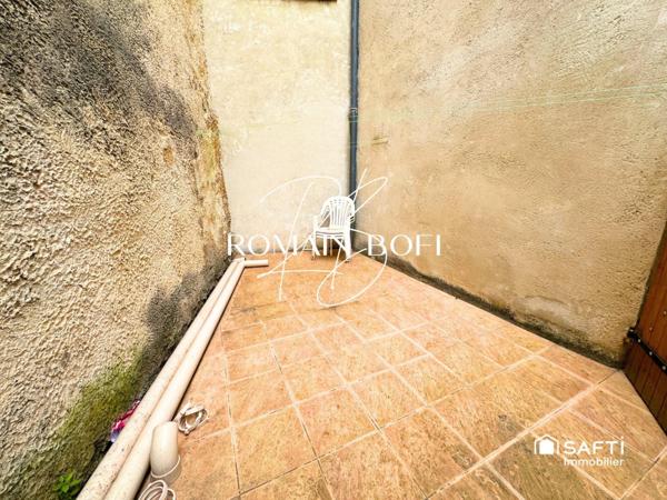 Maison 5 pièces de 120m2 avec une cour