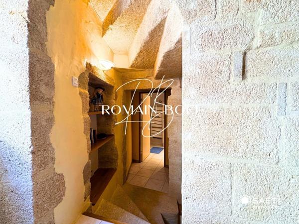 Maison 5 pièces de 120m2 avec une cour