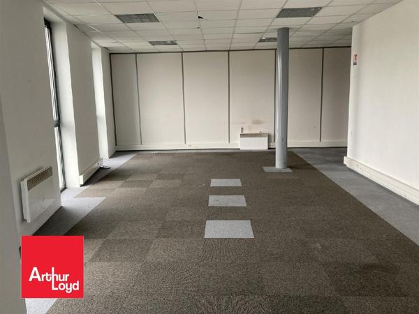 Bureau à louer à NOGENT LE PHAYE 28630