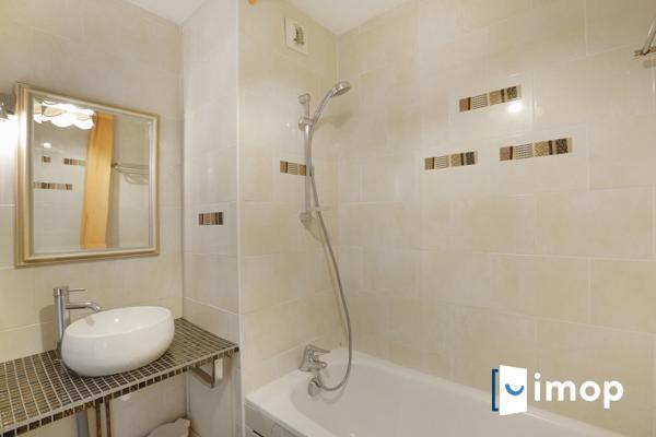 5 pièces avec extérieur rue de l'université