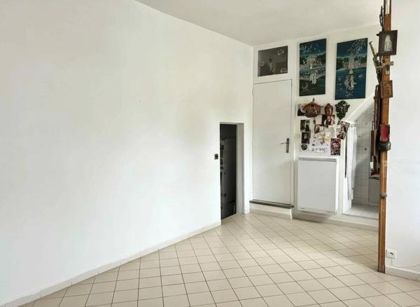 Maison de ville à saisir – 135 000 € seulement !