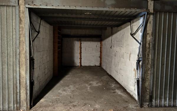 Stationnement à vendre    15 m2 Grenoble