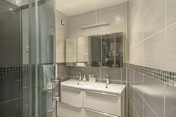 A vendre Appartement T3 de 54 m² à MARSEILLE 1ER ARRONDISSEMENT