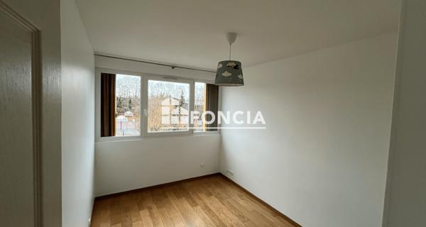 Location Appartement 4 pièces 71.97 m² - Palaiseau 91120