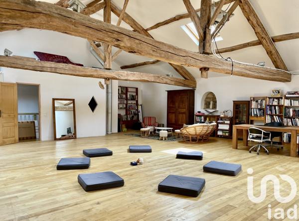 Domaine 11 pièces de 470 m² à Bussière-Badil (24360)