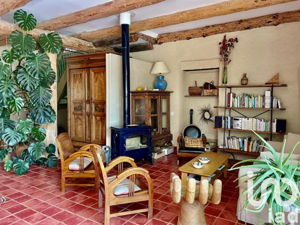 Domaine 11 pièces de 470 m² à Bussière-Badil (24360)