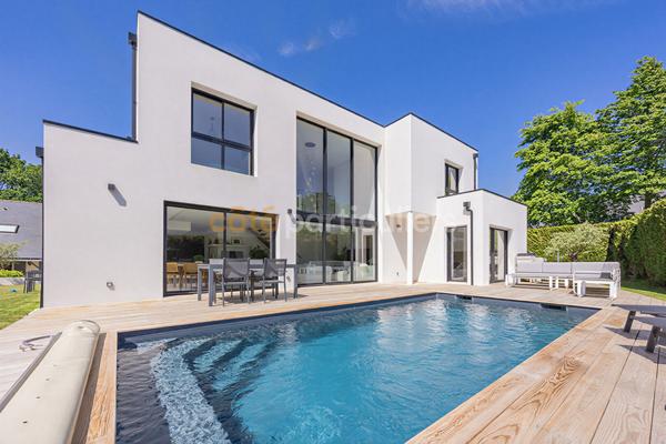 Vente
                Maison191,15 m² - 7 Pièces -
                    SAUTRON (44880)