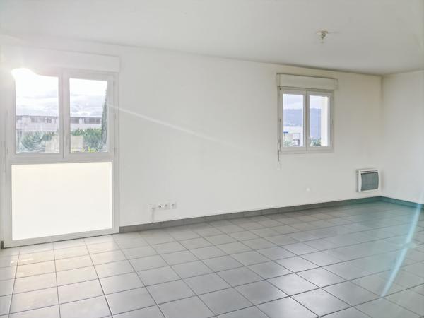 Appartement Le Cannet 3 pièces 68 m² terrasse piscine parking