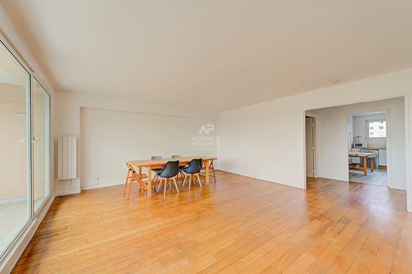 Appartement Saint Germain En Laye - Dernier étage - Terrasse - Vue panoramique - Plein Sud - 101m2 645 000 € **  - Référence  18671