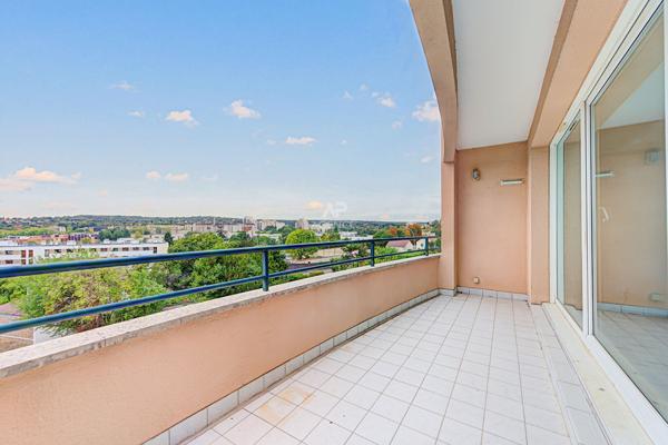 Appartement Saint Germain En Laye - Dernier étage - Terrasse - Vue panoramique - Plein Sud - 101m2 645 000 € **  - Référence  18671