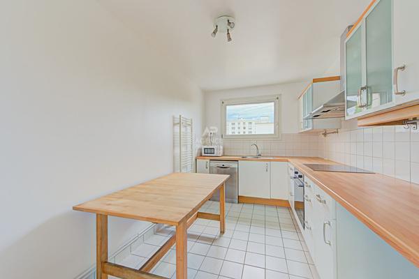 Appartement Saint Germain En Laye - Dernier étage - Terrasse - Vue panoramique - Plein Sud - 101m2 645 000 € **  - Référence  18671