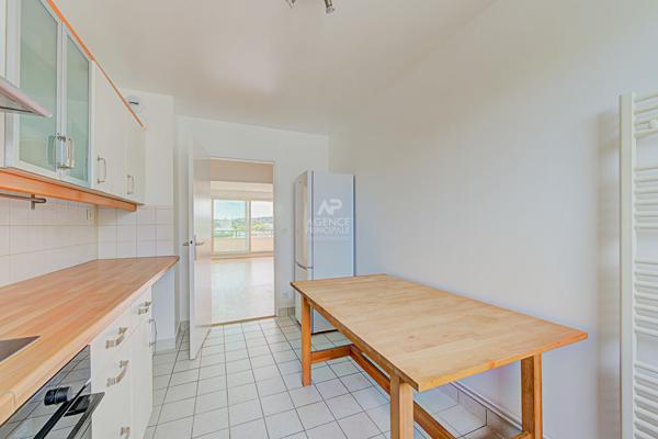 Appartement Saint Germain En Laye - Dernier étage - Terrasse - Vue panoramique - Plein Sud - 101m2 645 000 € **  - Référence  18671