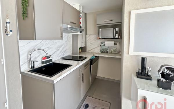 Appartement à vendre    3 pièces • 32,86 m2 Vias