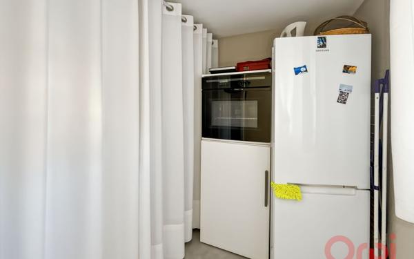 Appartement à vendre    3 pièces • 32,86 m2 Vias