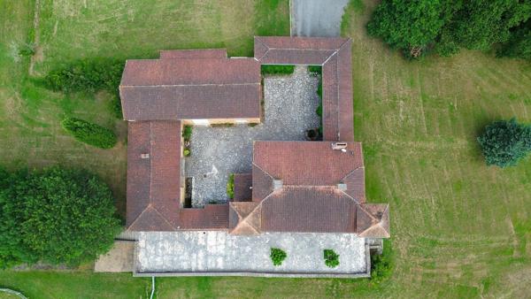 Vente Maison de luxe Fumel 10 Pièces 559 m²