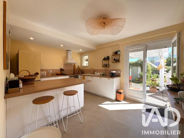 Maison à vendre 6 pièces 120 m² Fontenay-le-Comte