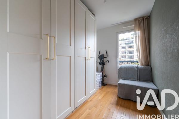 Appartement à vendre 4 pièces 75 m² Suresnes
