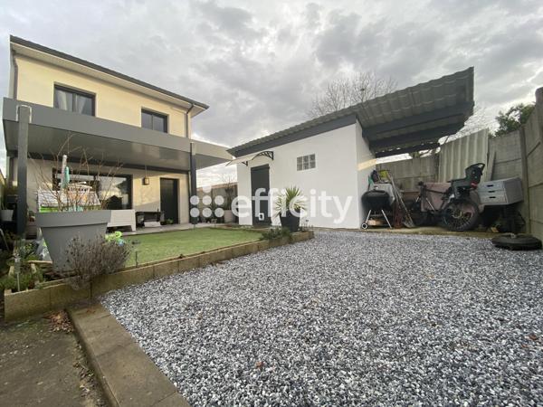 Maison 5 pièces - 92 m² Exclusivité efficity