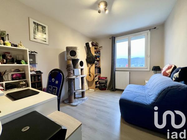 Appartement à vendre 4 pièces 77 m² Le Pont-de-Claix