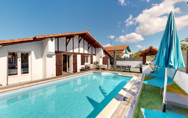 Maison à vendre    5 pièces •  Anglet