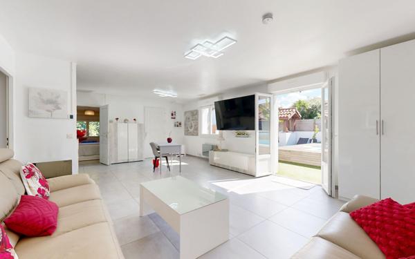 Maison à vendre    5 pièces •  Anglet