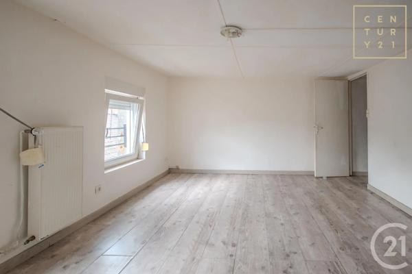 Maison à vendre  8 pièces - 161,01 m 2   MAUBEUGE  - 59