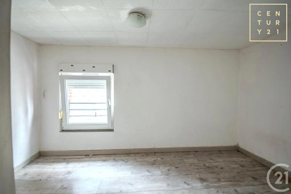 Maison à vendre  8 pièces - 161,01 m 2   MAUBEUGE  - 59