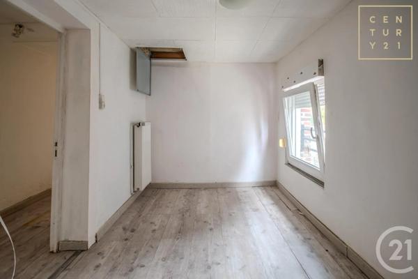 Maison à vendre  8 pièces - 161,01 m 2   MAUBEUGE  - 59