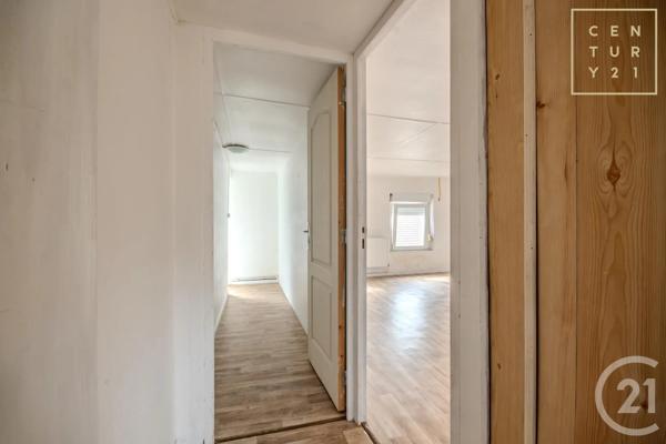Maison à vendre  8 pièces - 161,01 m 2   MAUBEUGE  - 59