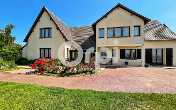 Maison à vendre    9 pièces • 308 m2 Pacy-sur-Eure