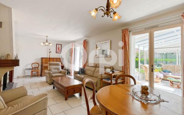 Maison à vendre    9 pièces • 308 m2 Pacy-sur-Eure