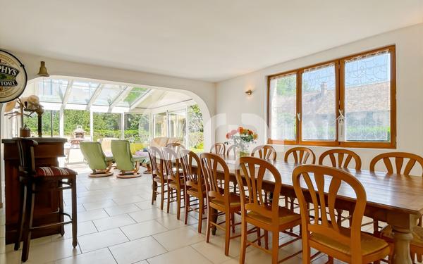 Maison à vendre    9 pièces • 308 m2 Pacy-sur-Eure